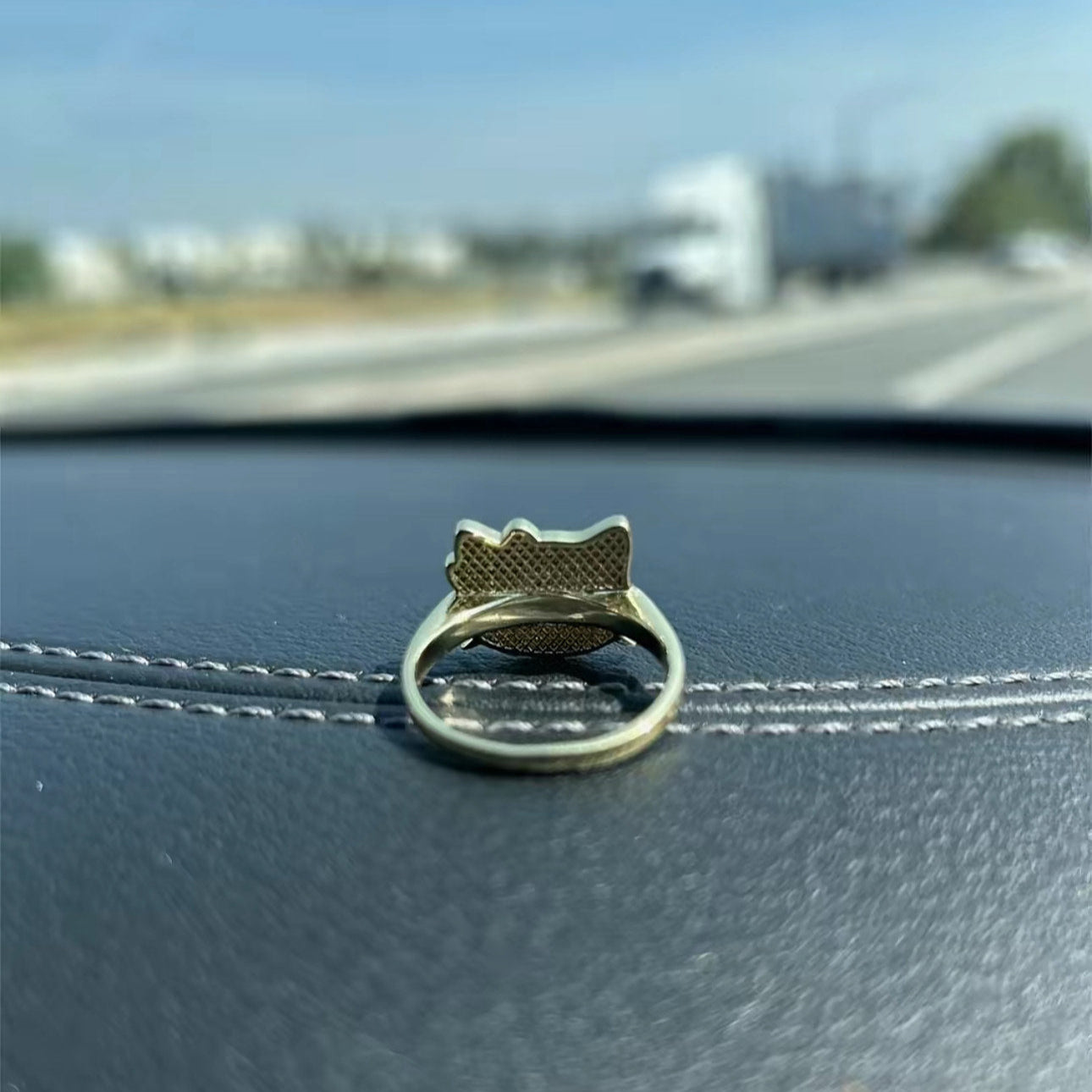 Hello Kitty Ring